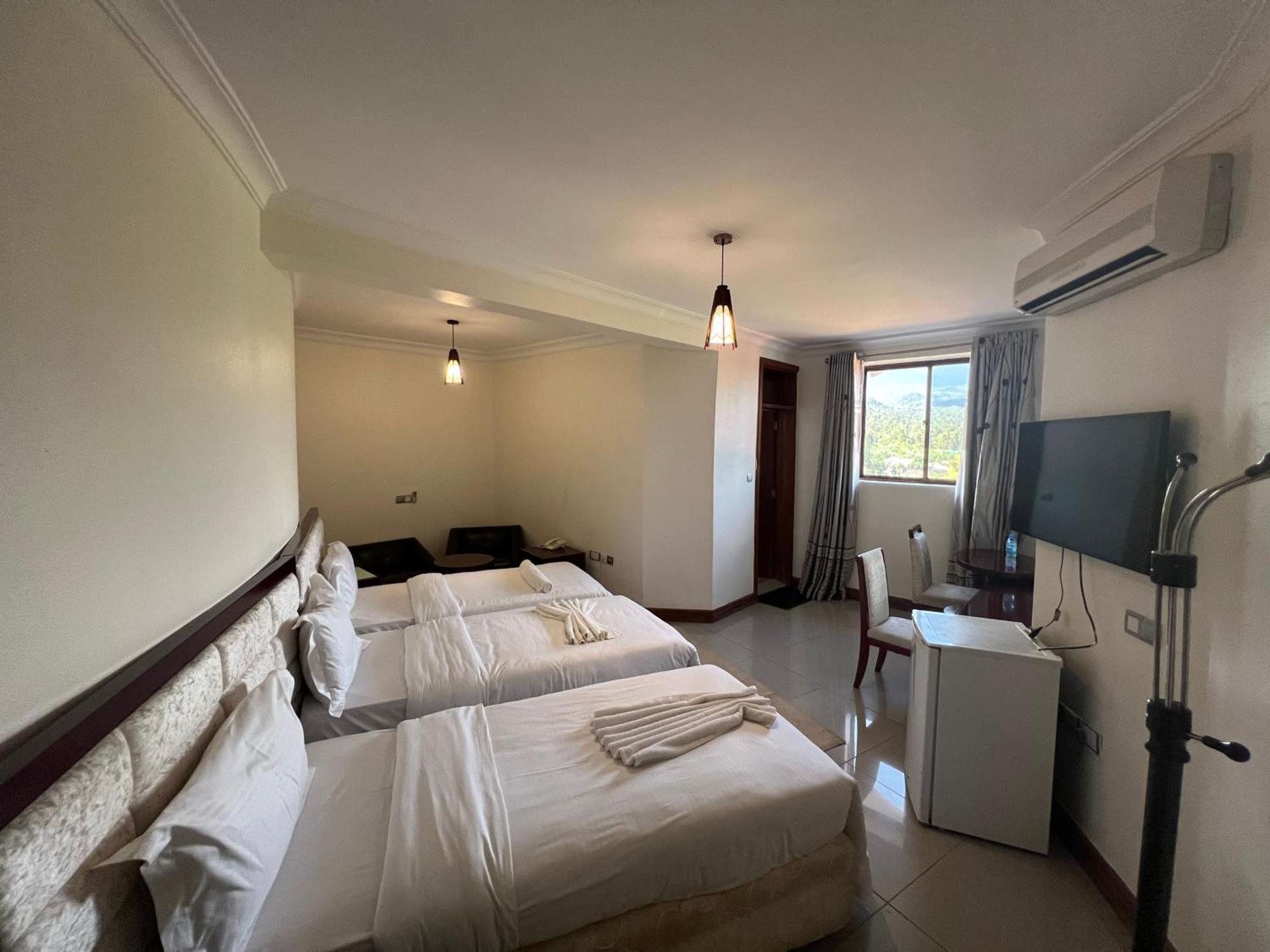 Nejobugg Palace Hotel Nkoanrua Esterno foto