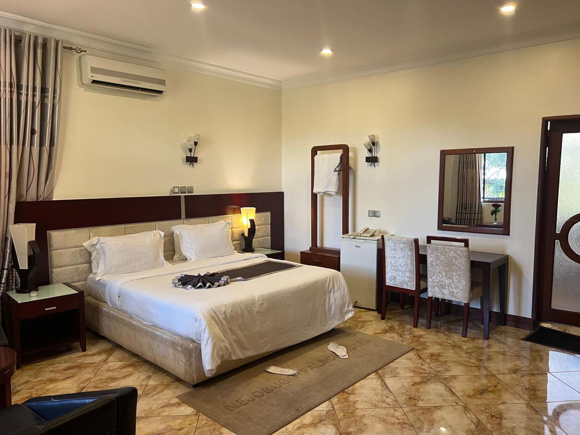 Nejobugg Palace Hotel Nkoanrua Esterno foto