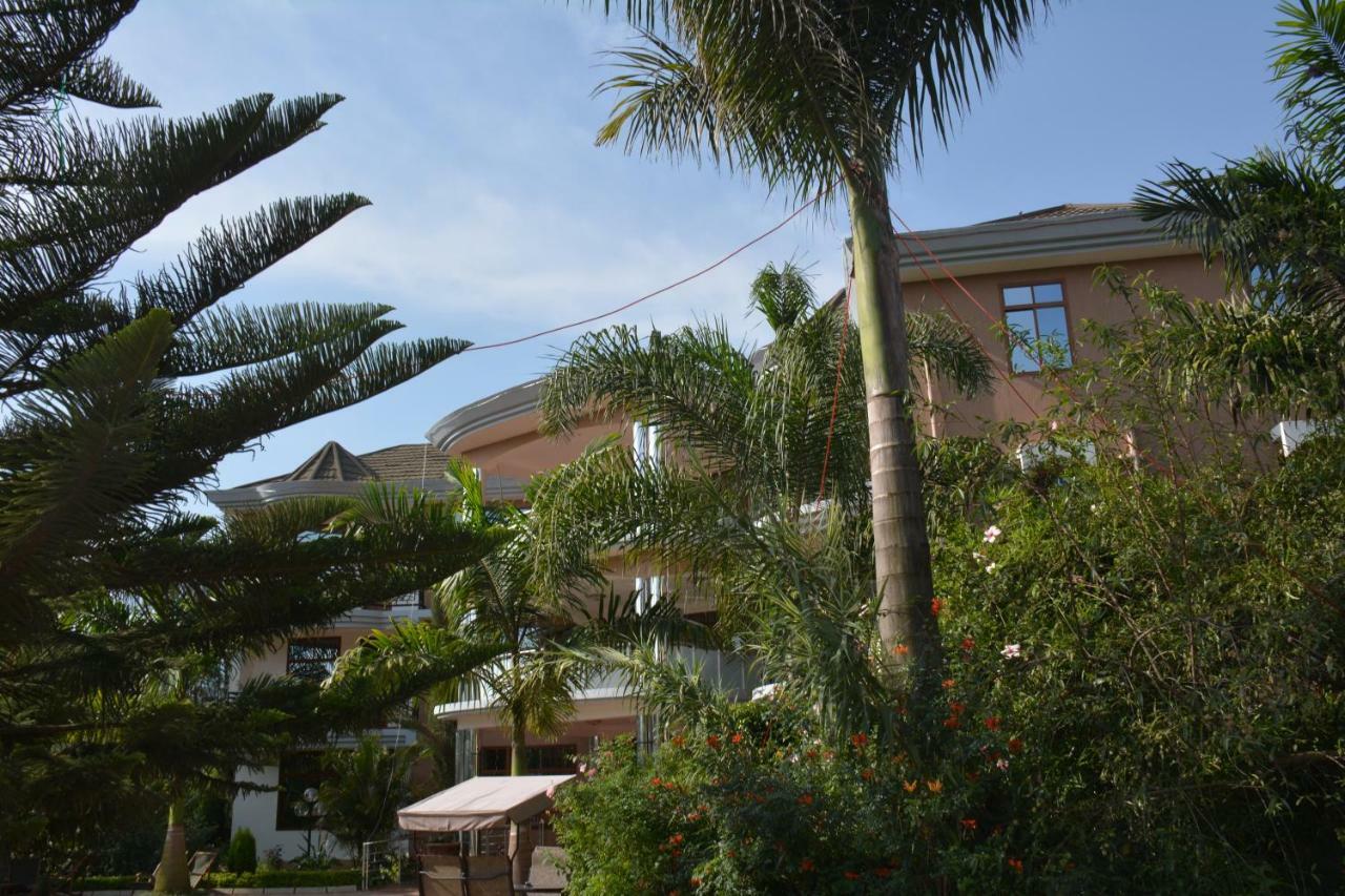 Nejobugg Palace Hotel Nkoanrua Esterno foto