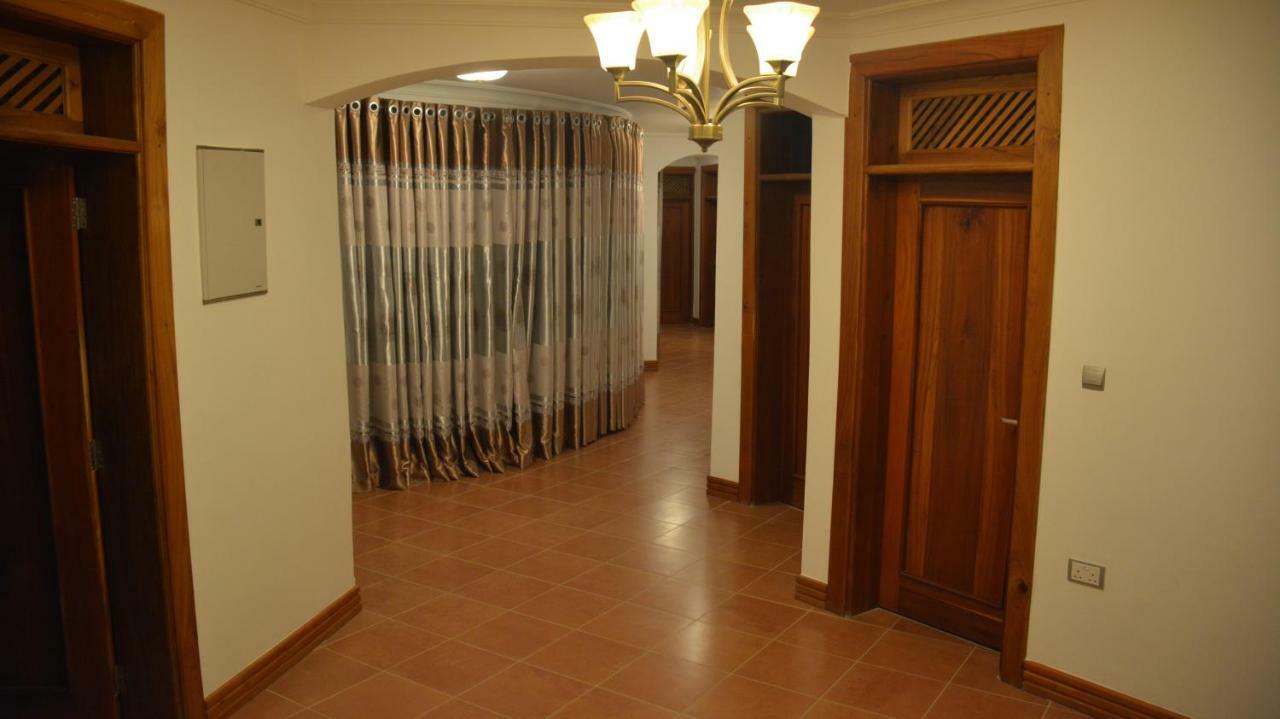 Nejobugg Palace Hotel Nkoanrua Esterno foto