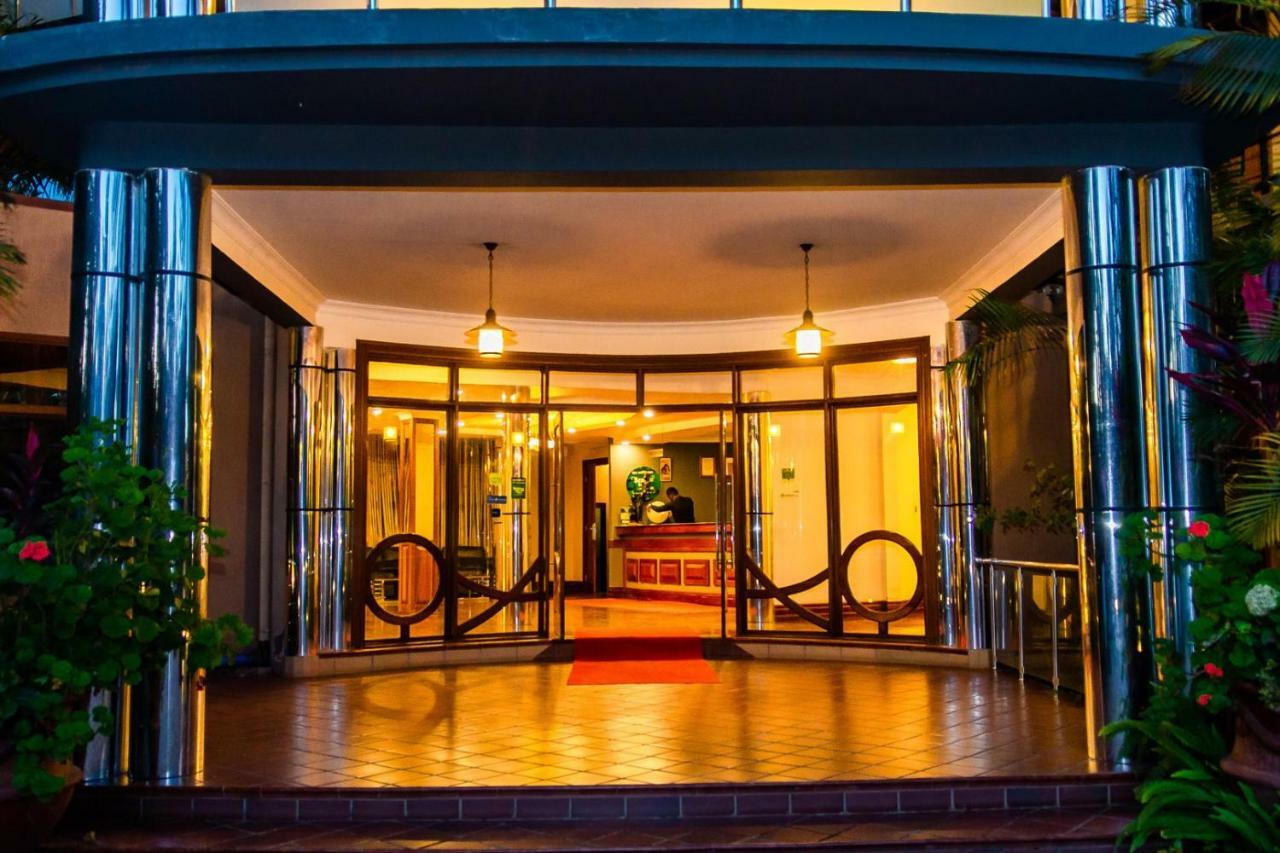 Nejobugg Palace Hotel Nkoanrua Esterno foto