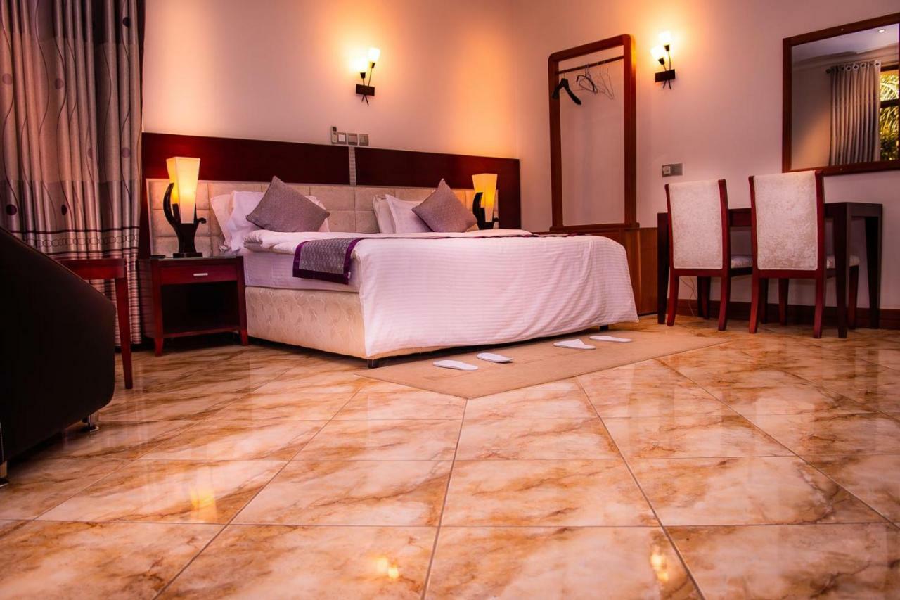 Nejobugg Palace Hotel Nkoanrua Esterno foto