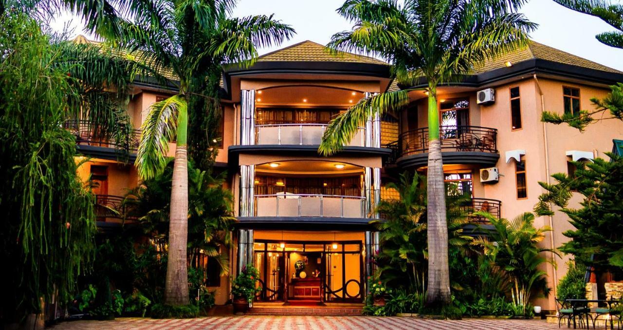 Nejobugg Palace Hotel Nkoanrua Esterno foto